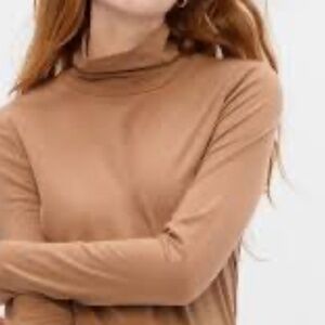 GAP Light Brown Turtleneck Top - women's size small